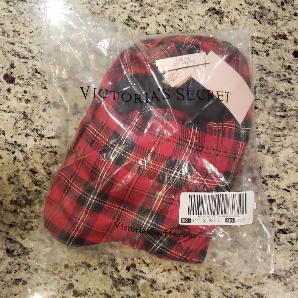 NEW Victoria's Secret Silk Slippers w/Faux Fur - Picture 4 of 4